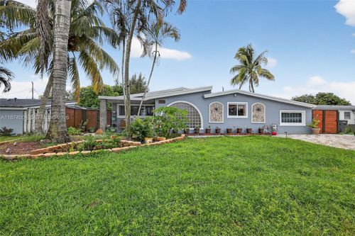 7120 Wilson St, Hollywood, FL, 33024-3848 | Card Image