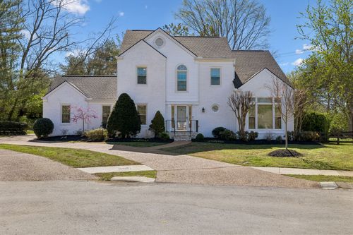 209 Eagles Glen Ct, Franklin, TN, 37067-4476 | Card Image