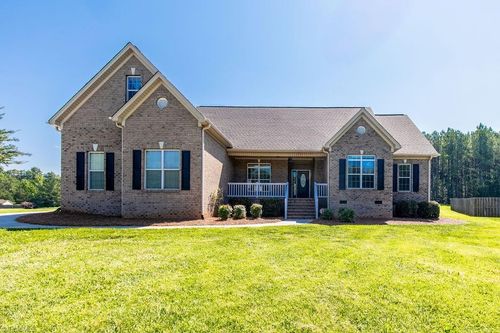6402 Calvary Way, Thomasville, NC, 27360-9043 | Card Image