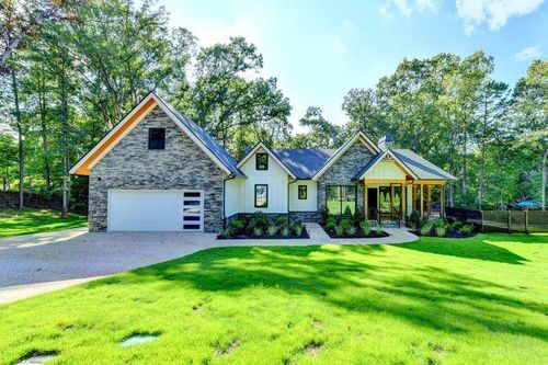 3933 Skyline Dr, Gainesville, GA, 30501-7661 | Card Image