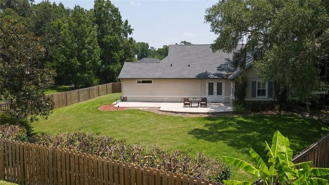 Huge fully fenced in backyard! | Image 28