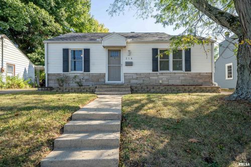 316 Court Dr, Washington, IL, 61571-2416 | Card Image