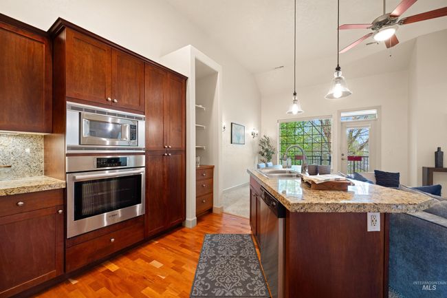 1148 E Winding Creek Dr, Condo with 3 bedrooms, 2 bathrooms and 2 parking in Eagle ID | Image 12