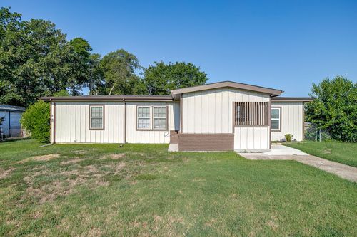 5700 Lenore St, Fort Worth, TX, 76134-1216 | Card Image