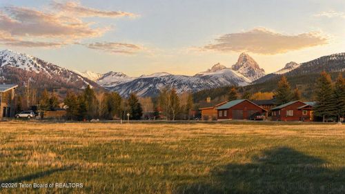 130 Creekside Road, Alta, WY, 83414 | Card Image