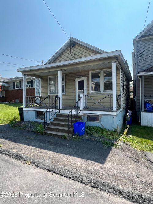 525 E Lackawanna St, Olyphant, PA, 18447-1922 | Card Image