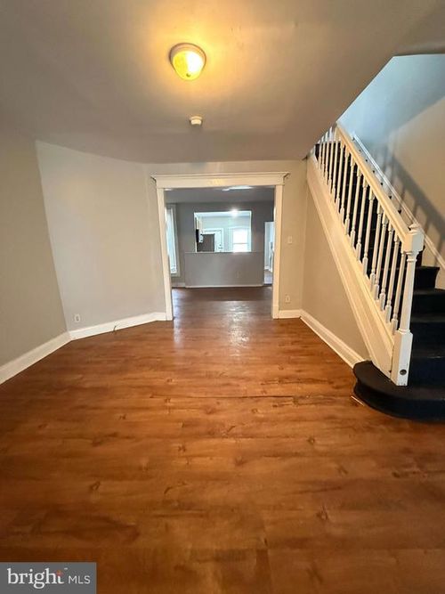 5245 Florence Ave, PHILADELPHIA, PA, 19143-4201 | Card Image