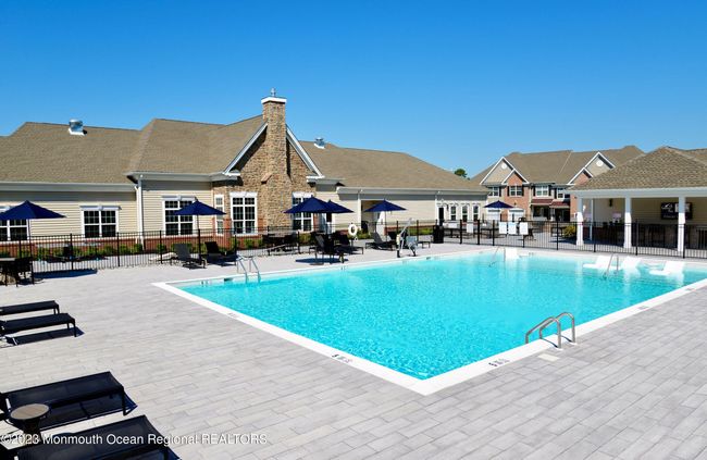 2008 Stallion Cir E, Condo with 3 bedrooms, 3 bathrooms and null parking in Toms River NJ | Image 21