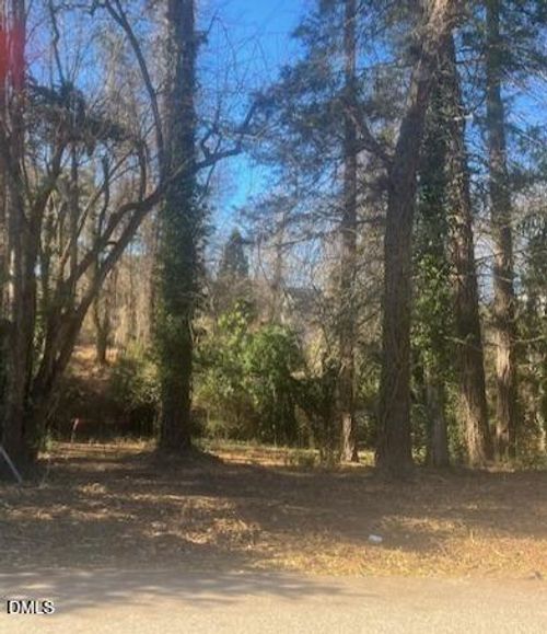 3105 Agecroft Rd, Raleigh, NC, 27608-1011 | Card Image