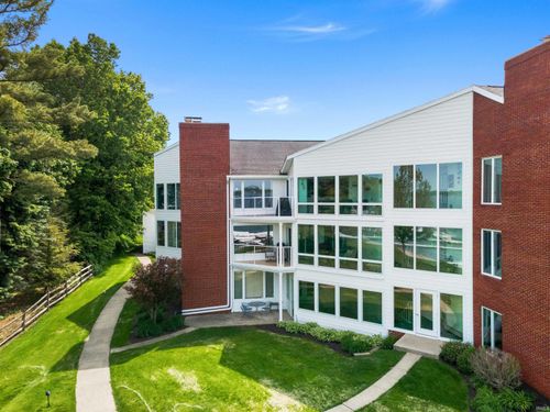 d3-10660 N Southshore Dr, Syracuse, IN, 46567-9509 | Card Image