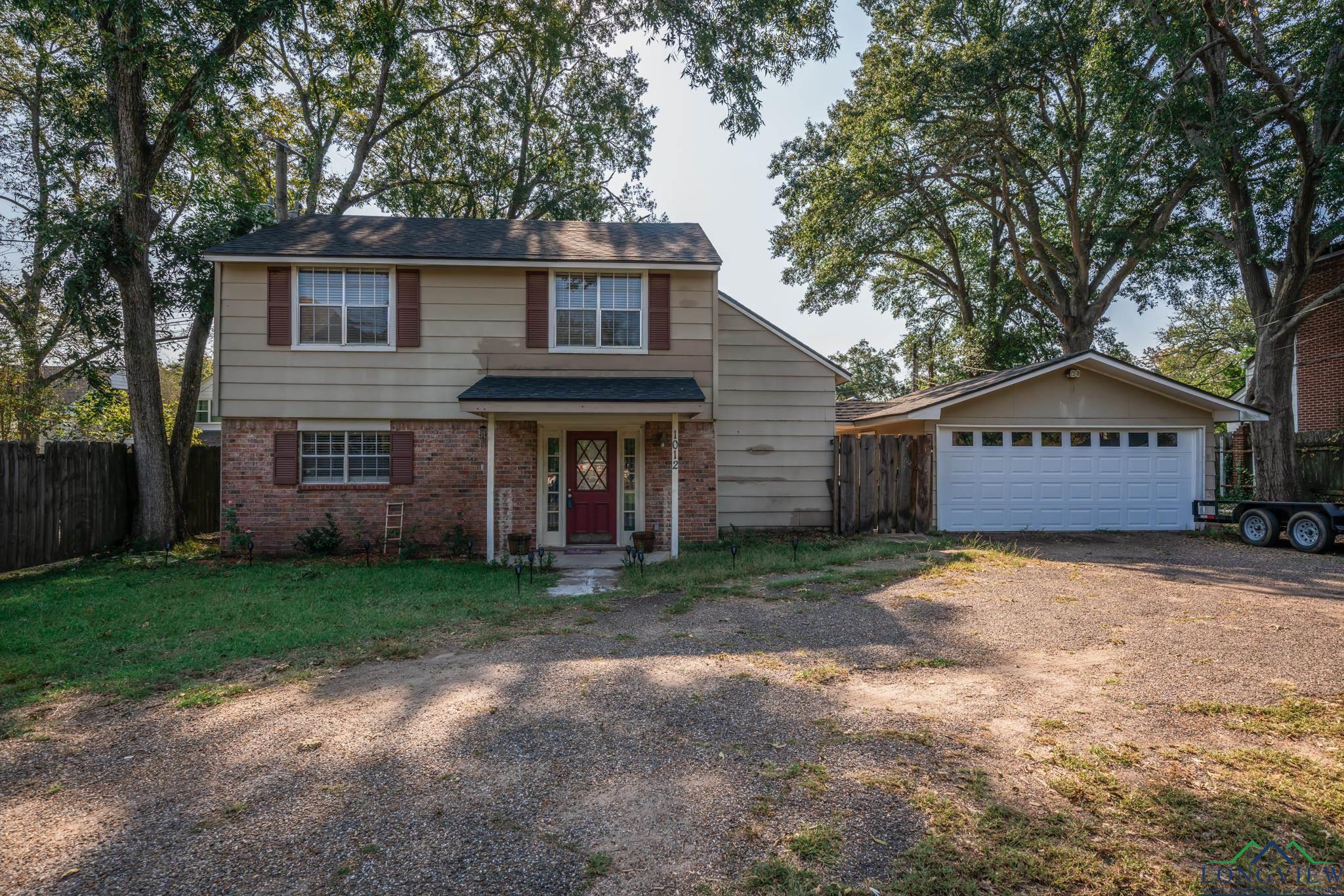 Maple St, Kilgore, TX 75662