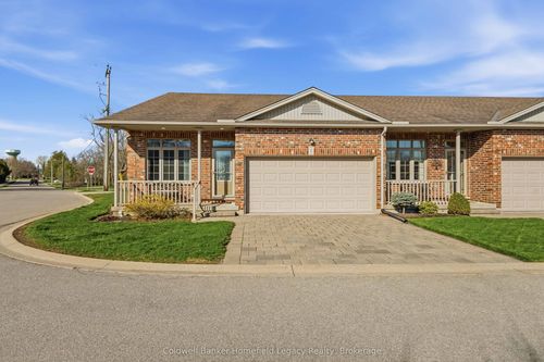 1-220 Walnut St, Lucan, ON, N0M2J0 | Card Image