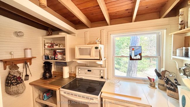 81 Thompson Ave, House other with 3 bedrooms, 1 bathrooms and 2 parking in Southampton ON | Image 30