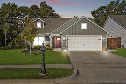 3720 S 12th Place, Broken Arrow, OK, 74011 | Card Image