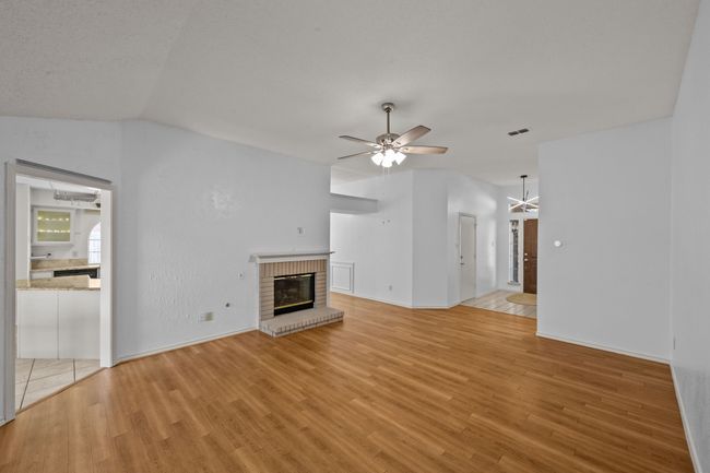 7501 Lake Arrowhead Dr, House other with 3 bedrooms, 2 bathrooms and null parking in Fort Worth TX | Image 10