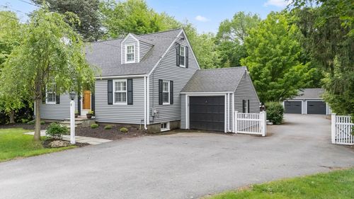 9 Oak St, Wayland, MA, 01778-5107 | Card Image