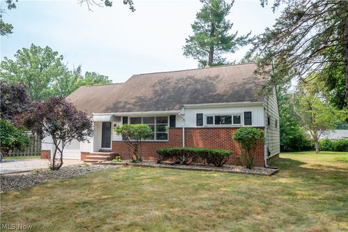 7463 Johnnycake Ridge Road, Mentor, OH, 44060 | Card Image