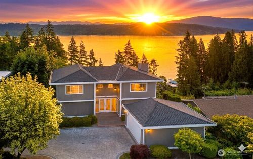 110 174th Pl Ne, Bellevue, WA, 98008-4204 | Card Image