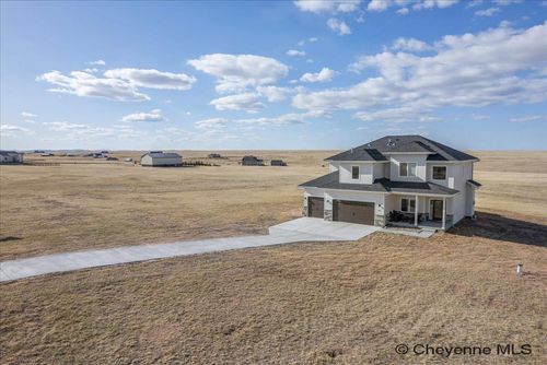 1472 Scenic Ridge Dr, Cheyenne, WY, 82009-3146 | Card Image