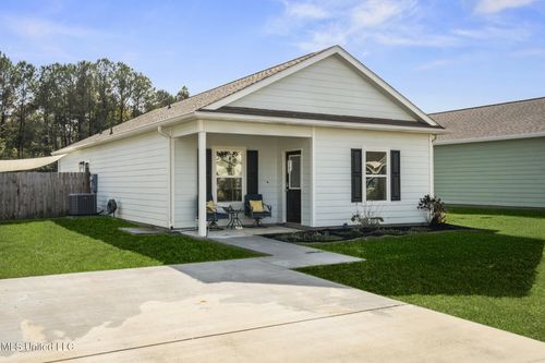 13148 Tracewood Dr, Gulfport, MS, 39503-4375 | Card Image