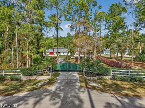 3331 3rd Ave Nw, Naples, FL, 34120-2717 | Card Image