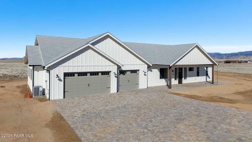 6424 E Copperfield Dr, Prescott Valley, AZ, 86315 | Card Image