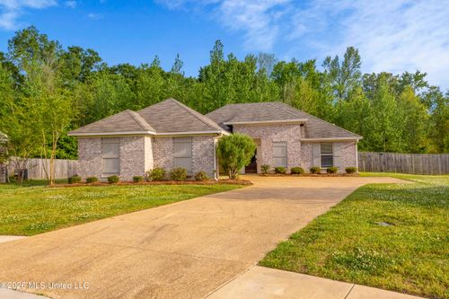 120 Bankside Dr, Canton, MS, 39046-5039 | Card Image