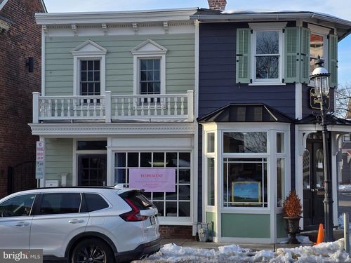 51 W State St, DOYLESTOWN, PA, 18901-4221 | Card Image