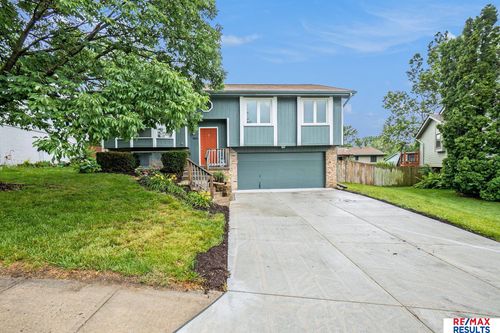 8165 Clay St, Omaha, NE, 68122-2277 | Card Image