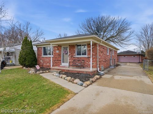 29191 Mcdonald St, Roseville, MI, 48066-2222 | Card Image