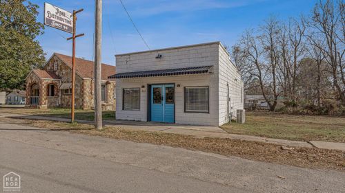 303 S 4th Ave, Paragould, AR, 72450-4447 | Card Image