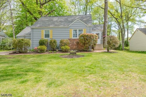 2446 Hill Rd, Scotch Plains, NJ, 07076-4518 | Card Image