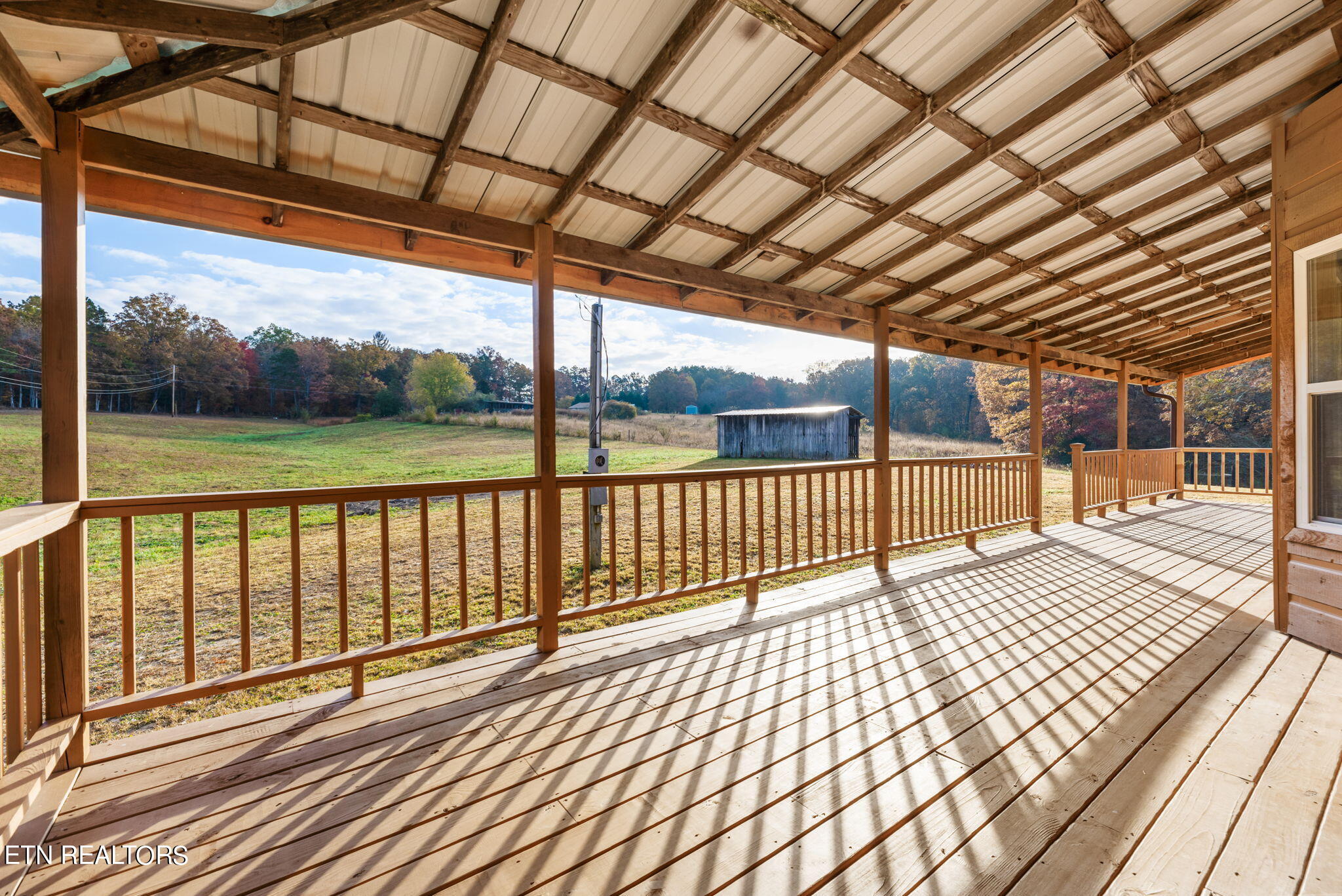 Tracey Beach Rd, Oakdale, TN 37829