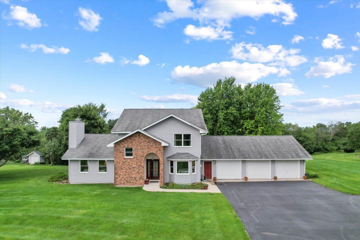 Bradley Dr, Hudson, WI 54016