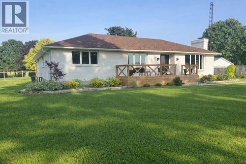 5328 Mandaumin Rd, Sarnia, ON, N7T7H3 | Card Image