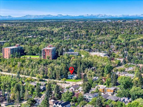 3205 4 St Sw, Calgary, AB, T2S1Y1 | Card Image