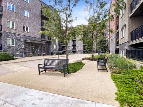 304-7 Rittenhouse Rd, Kitchener, ON, N2E2M8 | Card Image