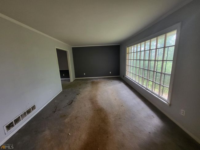 4051 Glenda Dr, House other with 3 bedrooms, 3 bathrooms and 2 parking in College Park GA | Image 5