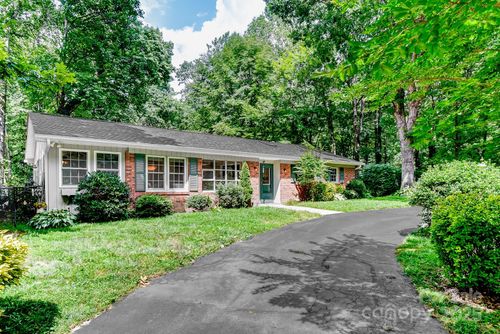 171 Surry Ln, Hendersonville, NC, 28791-9769 | Card Image