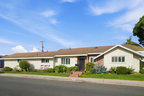 700 N M St, Oxnard, CA, 93030-4403 | Card Image