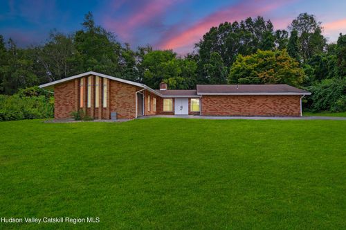 7 Penny Ln, Marlboro, NY, 12542-5307 | Card Image