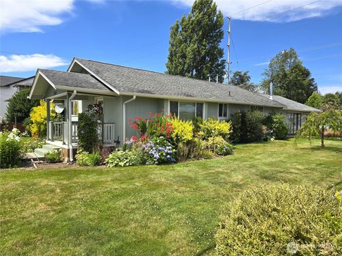 1102 W Anderson St, Elma, WA, 98541-9399 | Card Image