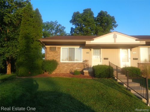 25229 Potomac Dr, South Lyon, MI, 48178-1078 | Card Image