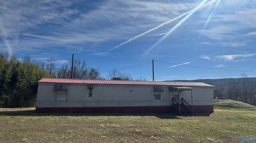 910 County Road 313, Collinsville, AL, 35961-5614 | Card Image