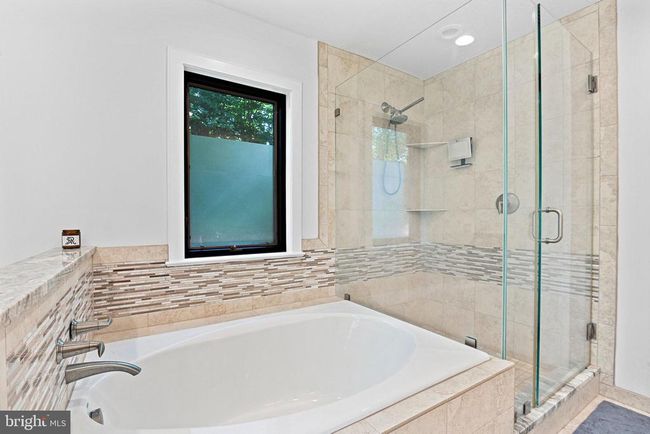 11101 Elmview Pl, House other with 5 bedrooms, 5 bathrooms and null parking in GREAT FALLS VA | Image 24