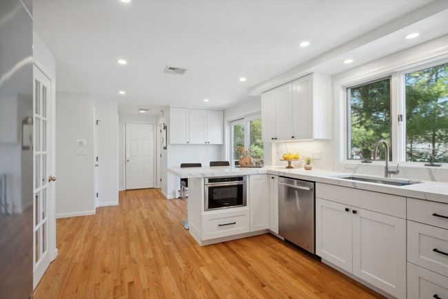 9 Pheasantwood Dr, House other with 4 bedrooms, 4 bathrooms and 2 parking in Wakefield MA | Image 13