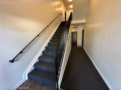 14301 Pinehurst Ln, Grand Blanc, MI, 48439-2640 | Card Image