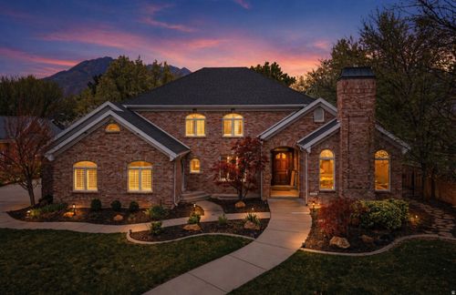 6385 Shenandoah Park Ave, Salt Lake City, UT, 84121-6549 | Card Image