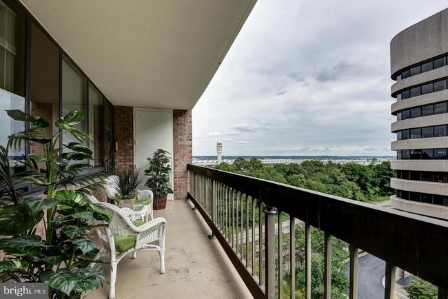 APT-713S - 1805 Crystal Dr, Condo with 3 bedrooms, 2 bathrooms and null parking in ARLINGTON VA | Image 46