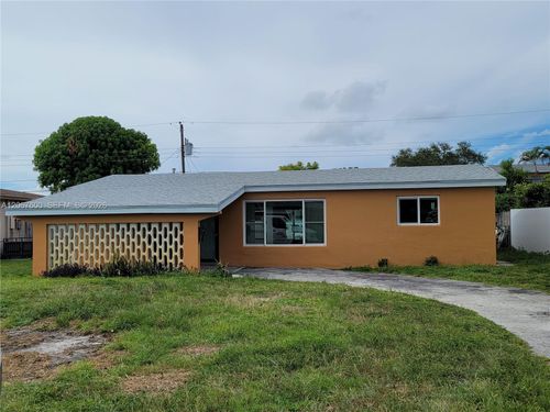 7817 Panama St, Miramar, FL, 33023-3565 | Card Image